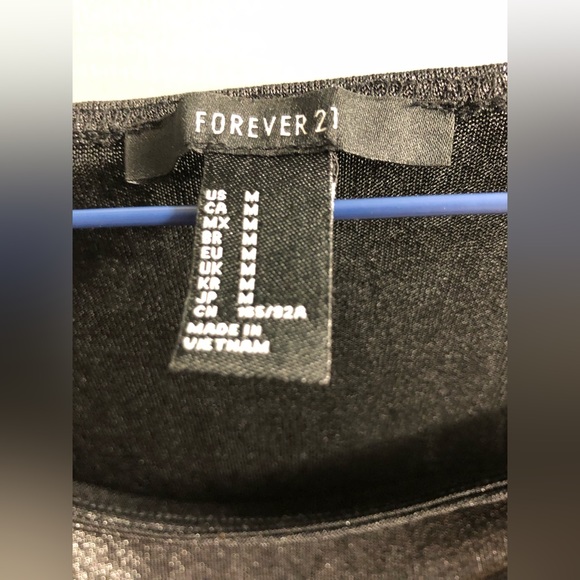 Silver crop top - Picture 2 of 2